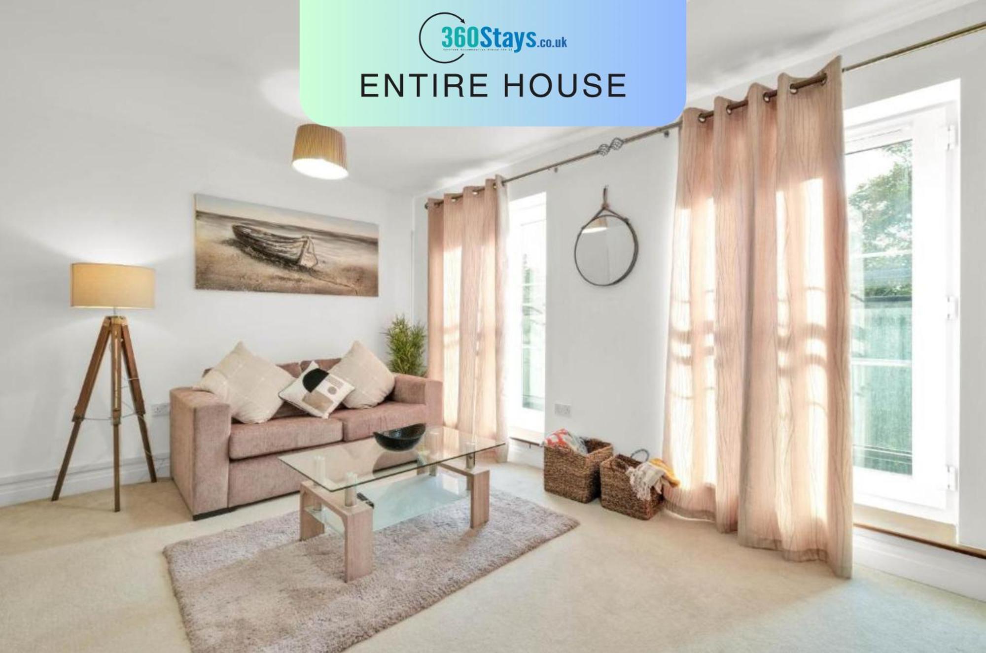 Foxherne 5Bdr 3Ba Serviced House With Parking - Slough By 360Stays Экстерьер фото